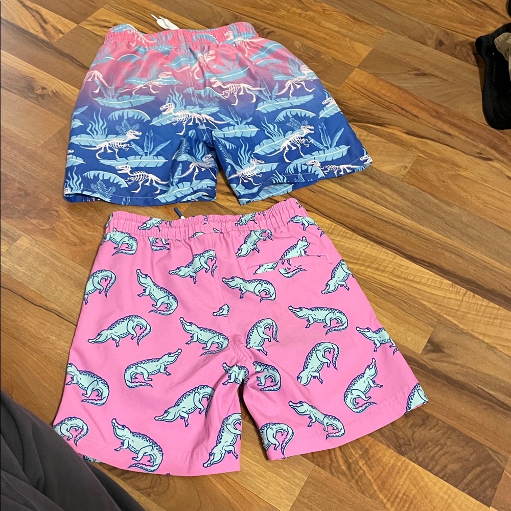 Boys size 8 swimming trunks with boxer liners - Picture 2 of 6
